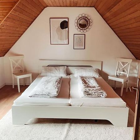 *Top*+Allgaeu*Familie*Netflix*Mit Garten & *Ps4* Kaufbeuren Luaran gambar