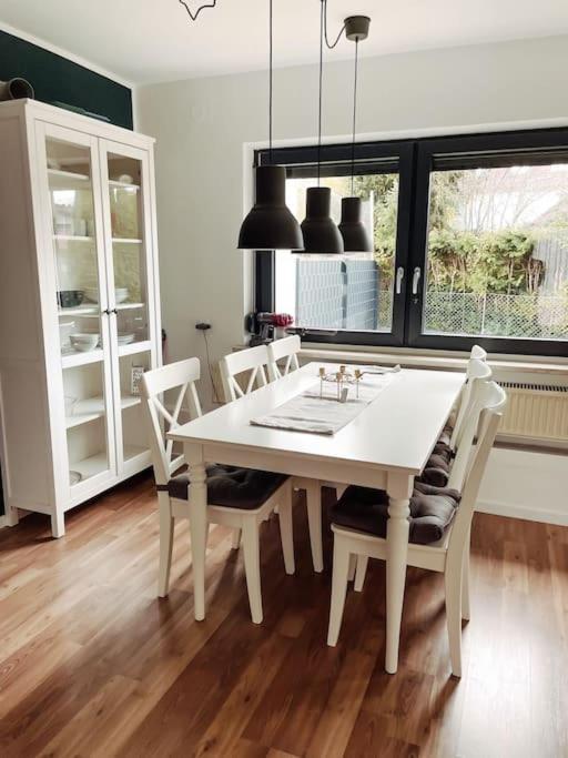 *Top*+Allgaeu*Familie*Netflix*Mit Garten & *Ps4* Kaufbeuren Luaran gambar