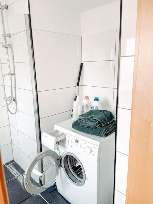 *Top*+Allgaeu*Familie*Netflix*Mit Garten & *Ps4* Kaufbeuren Luaran gambar