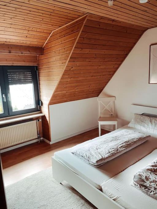 *Top*+Allgaeu*Familie*Netflix*Mit Garten & *Ps4* Kaufbeuren Luaran gambar