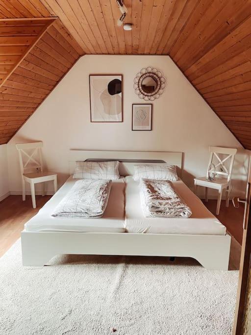 *Top*+Allgaeu*Familie*Netflix*Mit Garten & *Ps4* Kaufbeuren Luaran gambar